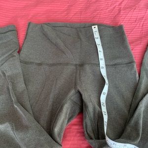 Lululemon Cropped Wunder Unders